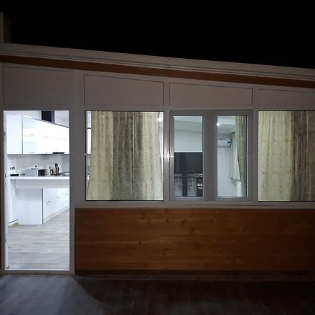 The Ideal Penthouse Tbilisi Exterior foto